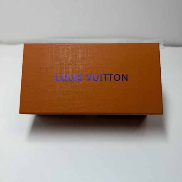 Black Louis Vuitton Sunglasses - Picture 7 of 7